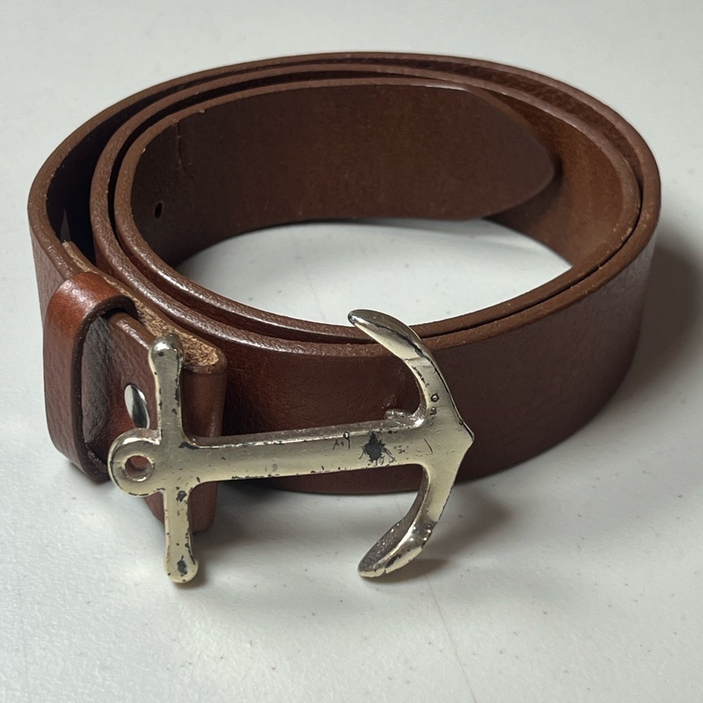 Vineyard Vines Size 30 Classic Brown Boat Anchor Clasp Buckle Belt